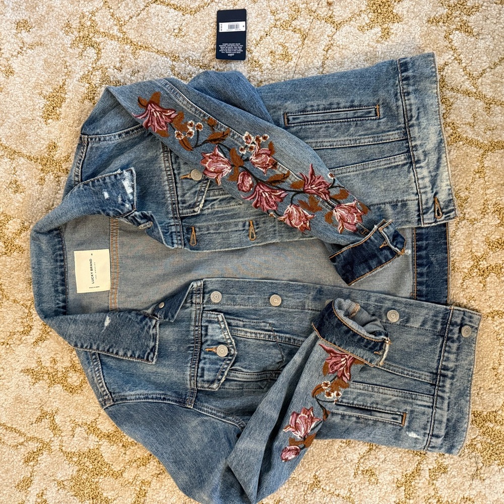 Lucky Jean jacket with flower sleeves